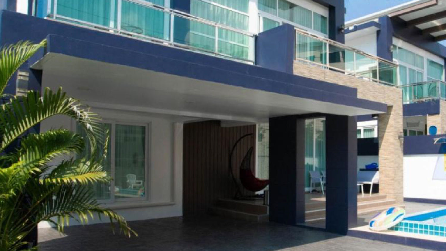 KW pool villa pattaya tai